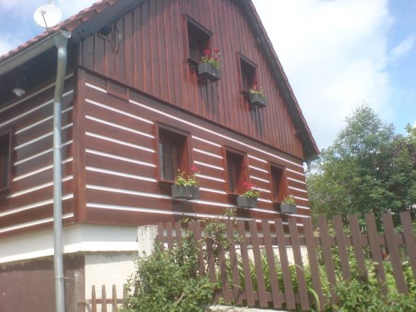 Obrázek - Truhlářství Söllner Tanvald - dřevěné roubení, nábytek na míru, dřevěné dveře a chalupářská okna